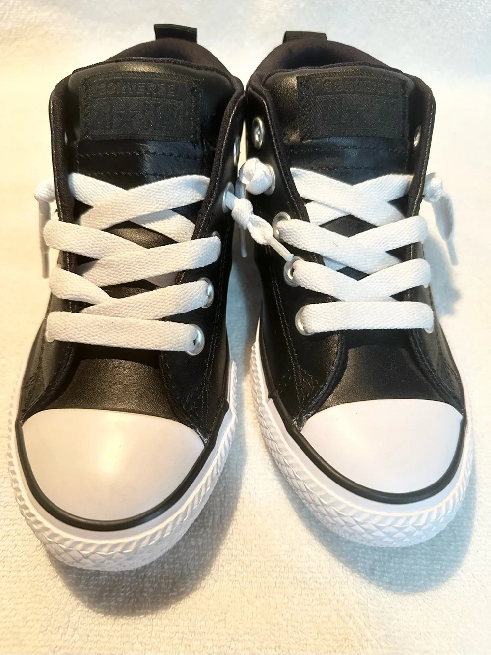 Converse kids chuck Taylor mid top sneakers black leather size 13 youth new